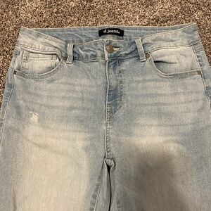 D. jeans size 10 Light Blue Distressed Women's Jeans